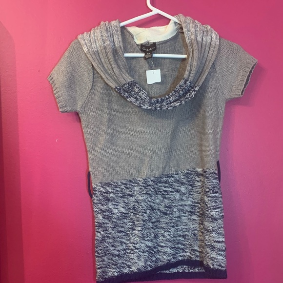 Sweater - Picture 1 of 1